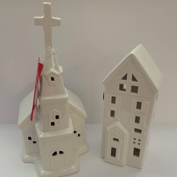 Martha Stewart White Ceramic LED Lighted Christmas Town Village House Set - Picture 1 of 10